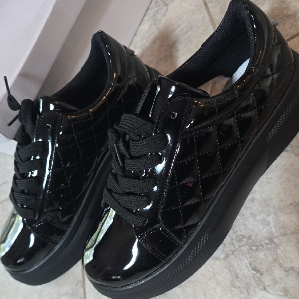 Black Patent Leather Women's Sneakers